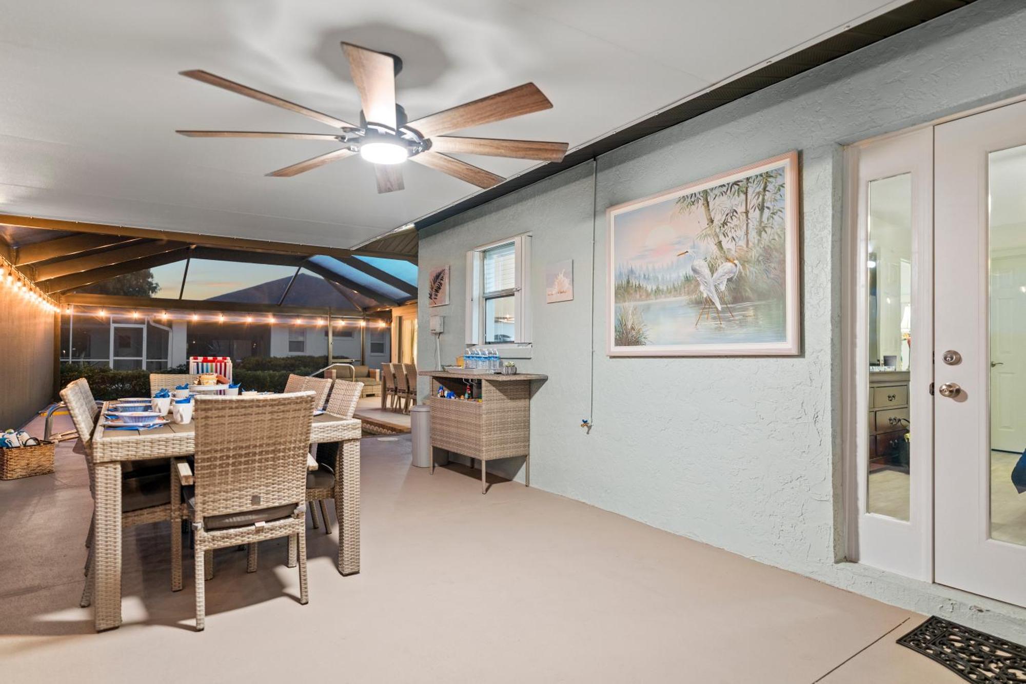 Serenity Waterfront Villa With King Suite, Private Pool, Great Lanai Enclosure And Long Water Views Кейп Корал Екстериор снимка